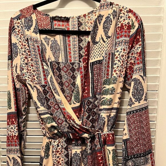 Honey Punch Plunge Neck Shorts Romper - Picture 1 of 4